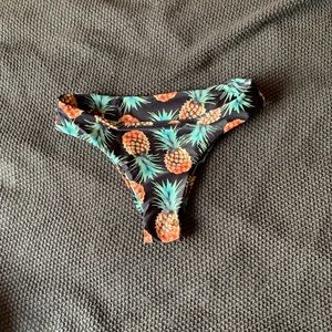 NWOT Black Pineapple Bikini Bottoms